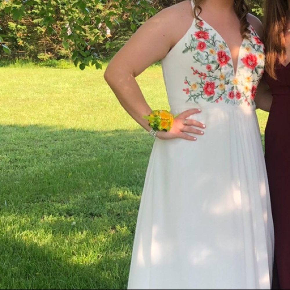 Size 14 prom dress